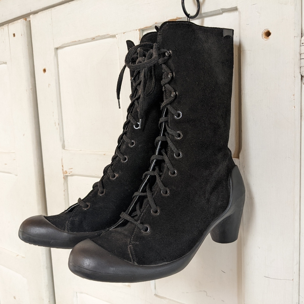 Rare camper suede Victorian inspired lace up booties 38 - Picture 2 of 12